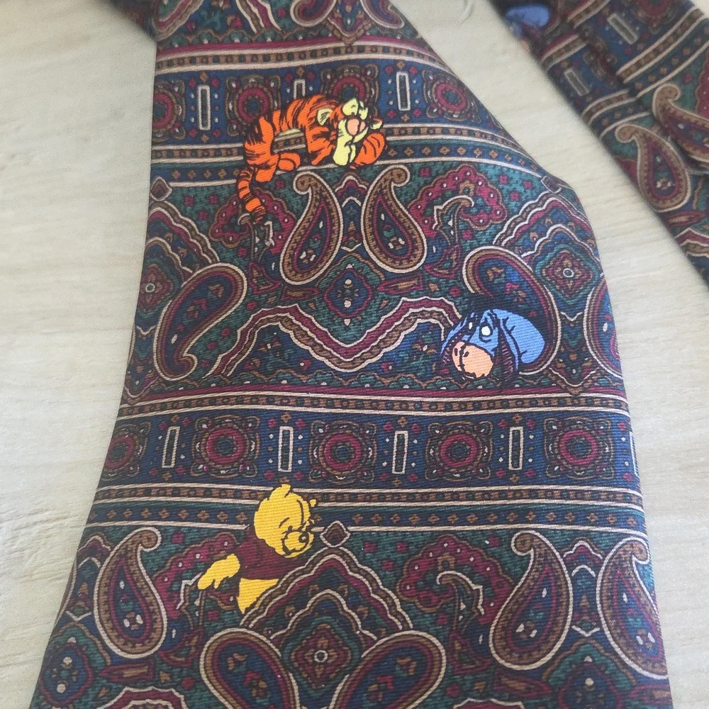 Disney 100% Silk Winnie The Pooh Neck Tie